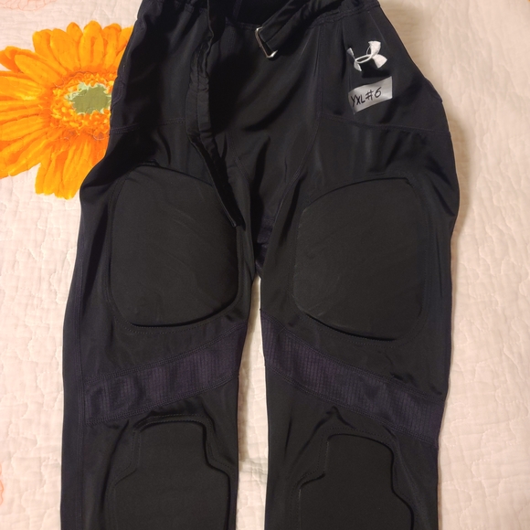 Under Armour Other - Under Armour Football Pants